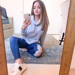 SOLD❤️Cowl Neck Super Comfy Sweatshirt